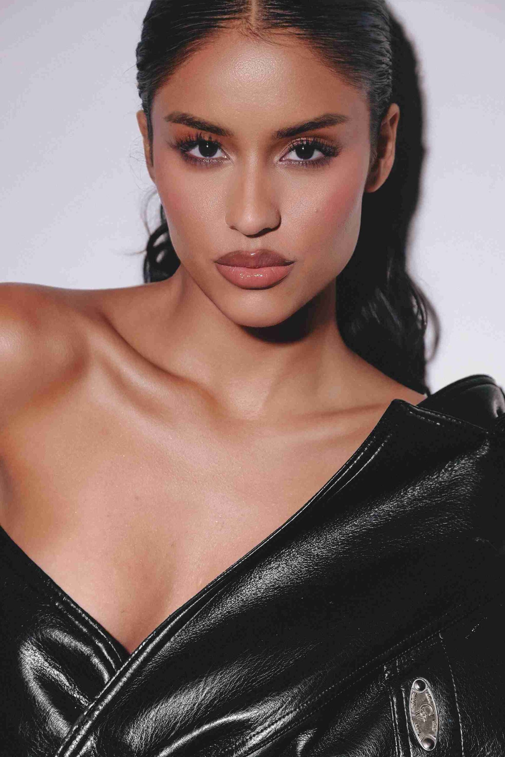 Ana Aoxi - Front Management