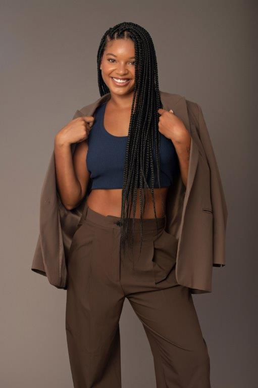 Agatha Lima - Front Management