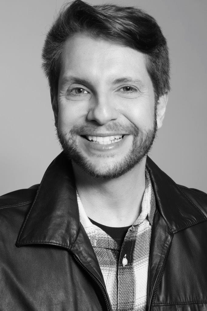 Alex Moczy - Front Management