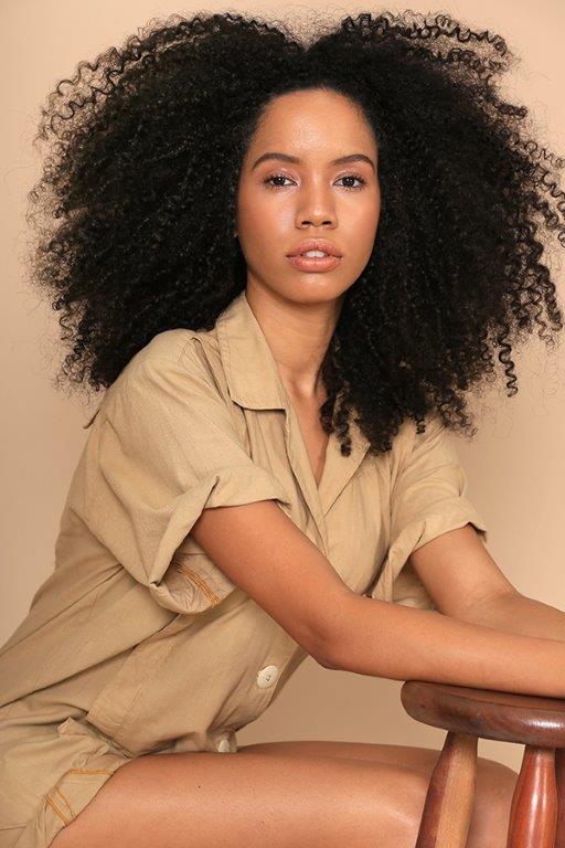 Aline Freitas - Front Management