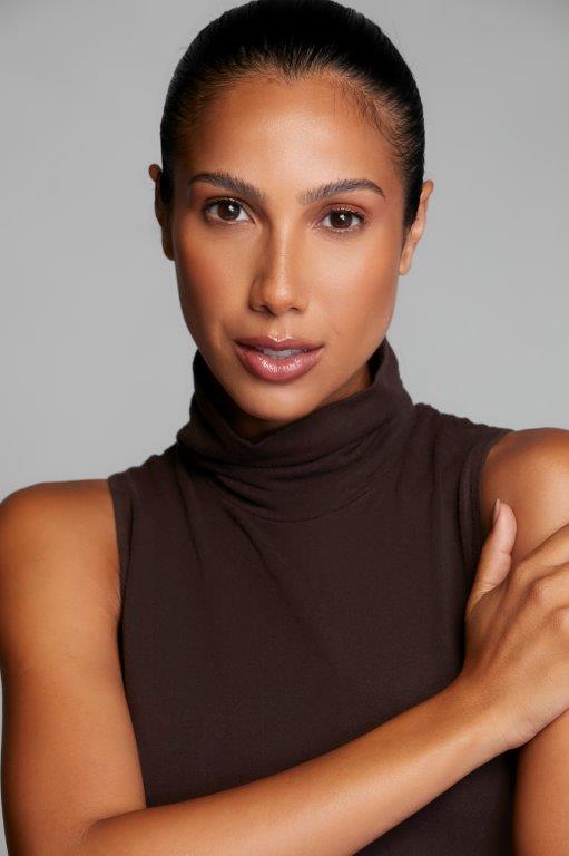 Amanda Lima - Front Management