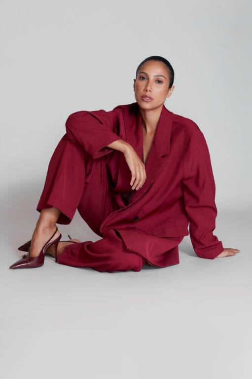 Amanda Lima - Front Management