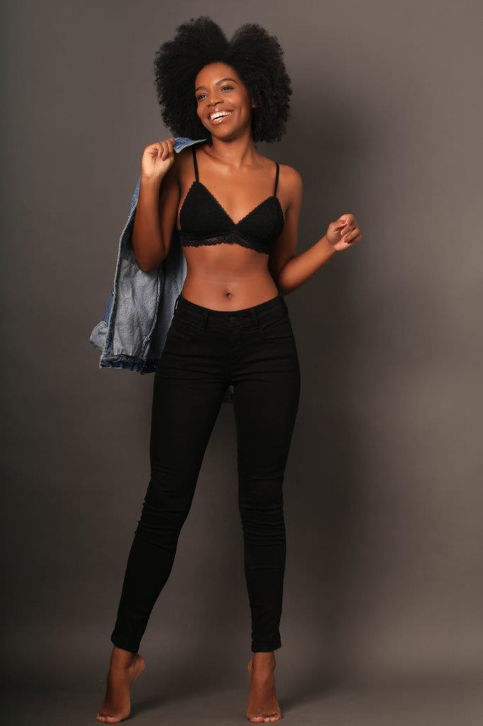 Amanda Roque - Front Management