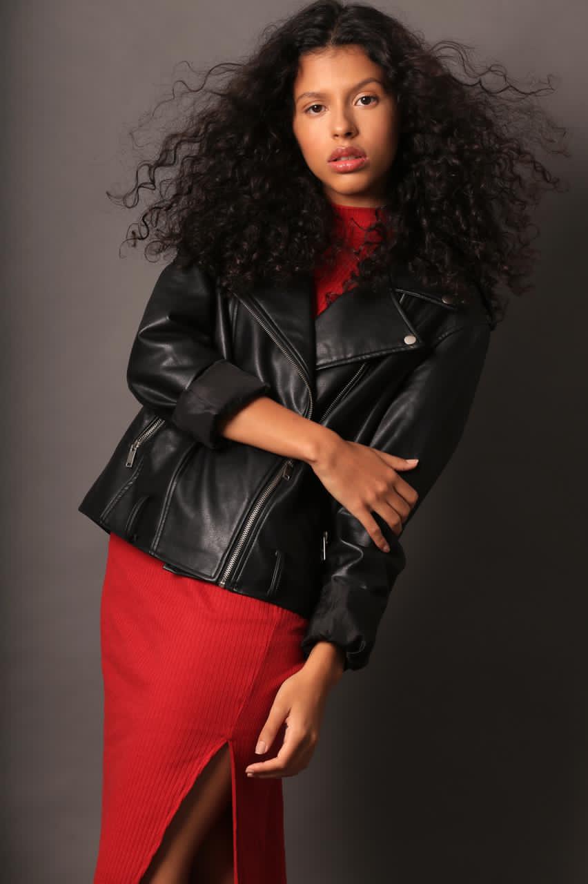 Ana Clara Araújo - Front Management