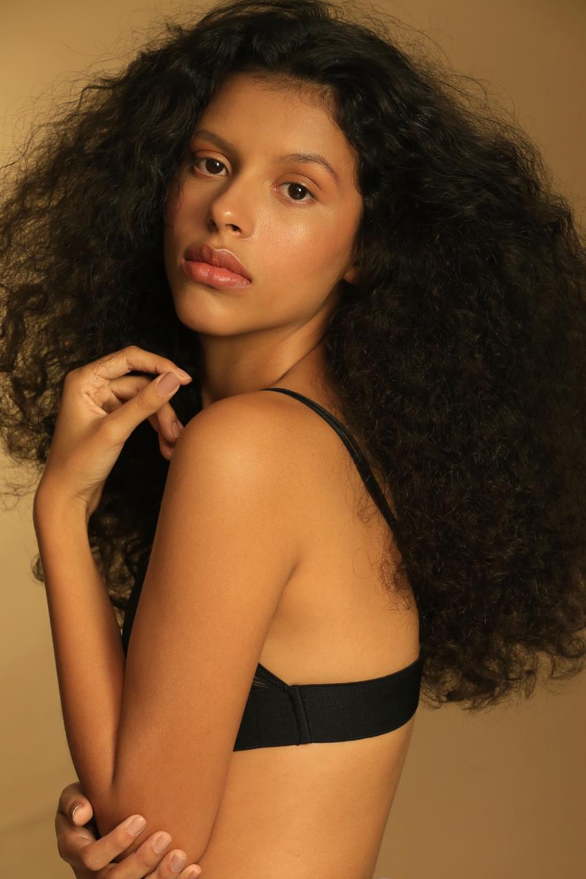 Ana Clara Araújo - Front Management