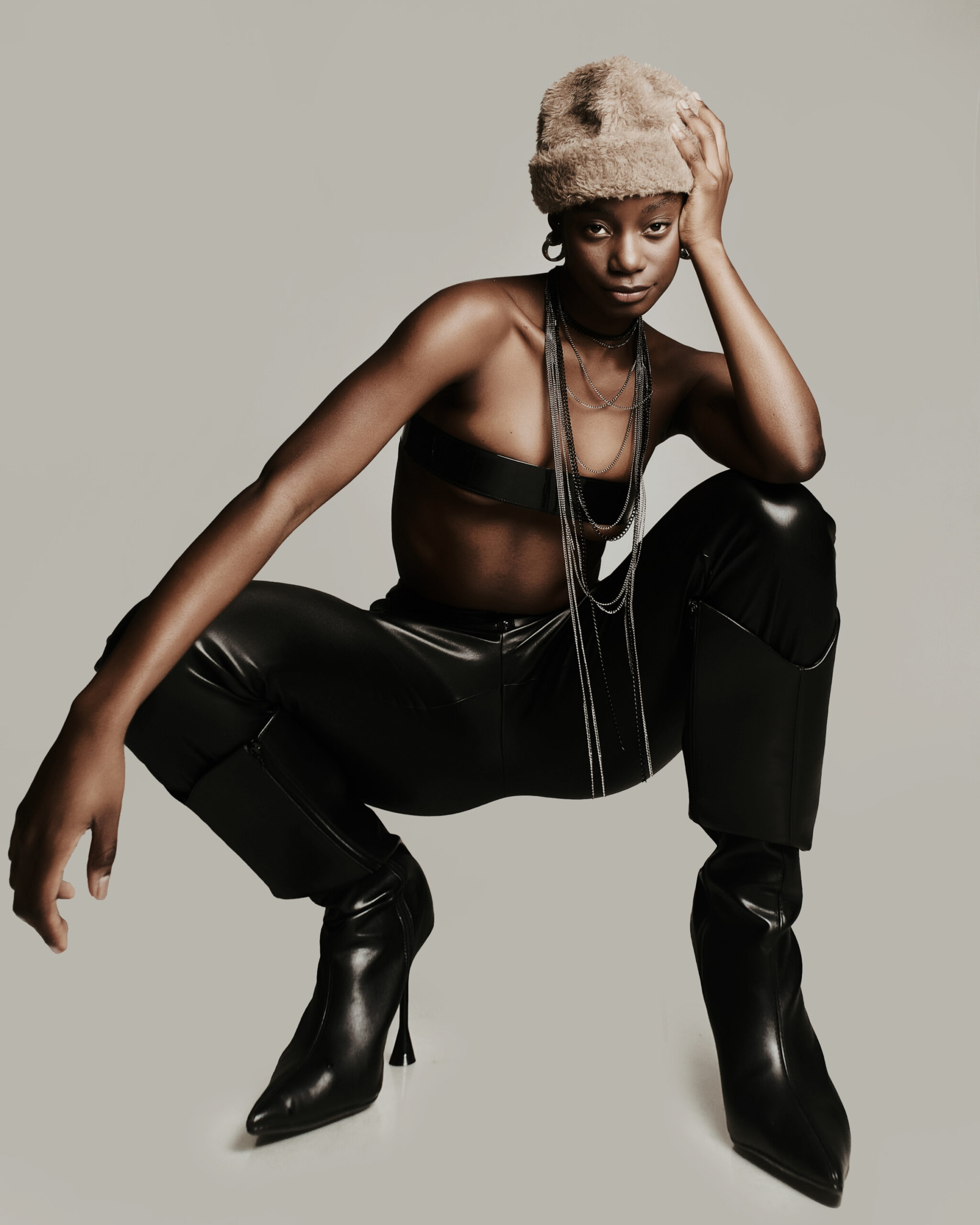 Ana Livia Santtos - Front Management