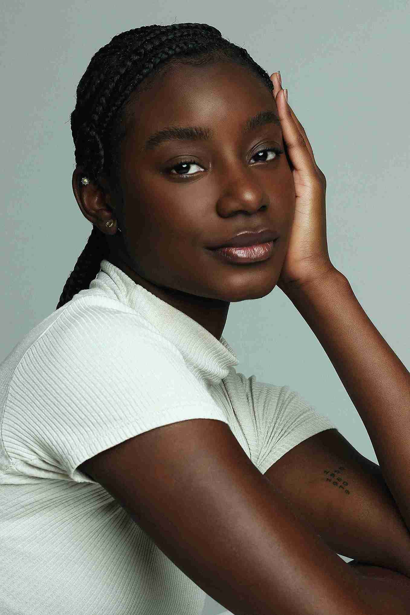 Ana Livia Santtos - Front Management