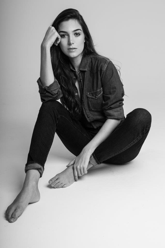 Ana Vinciprova - Front Management