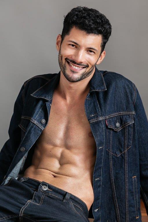 André Sena - Front Management