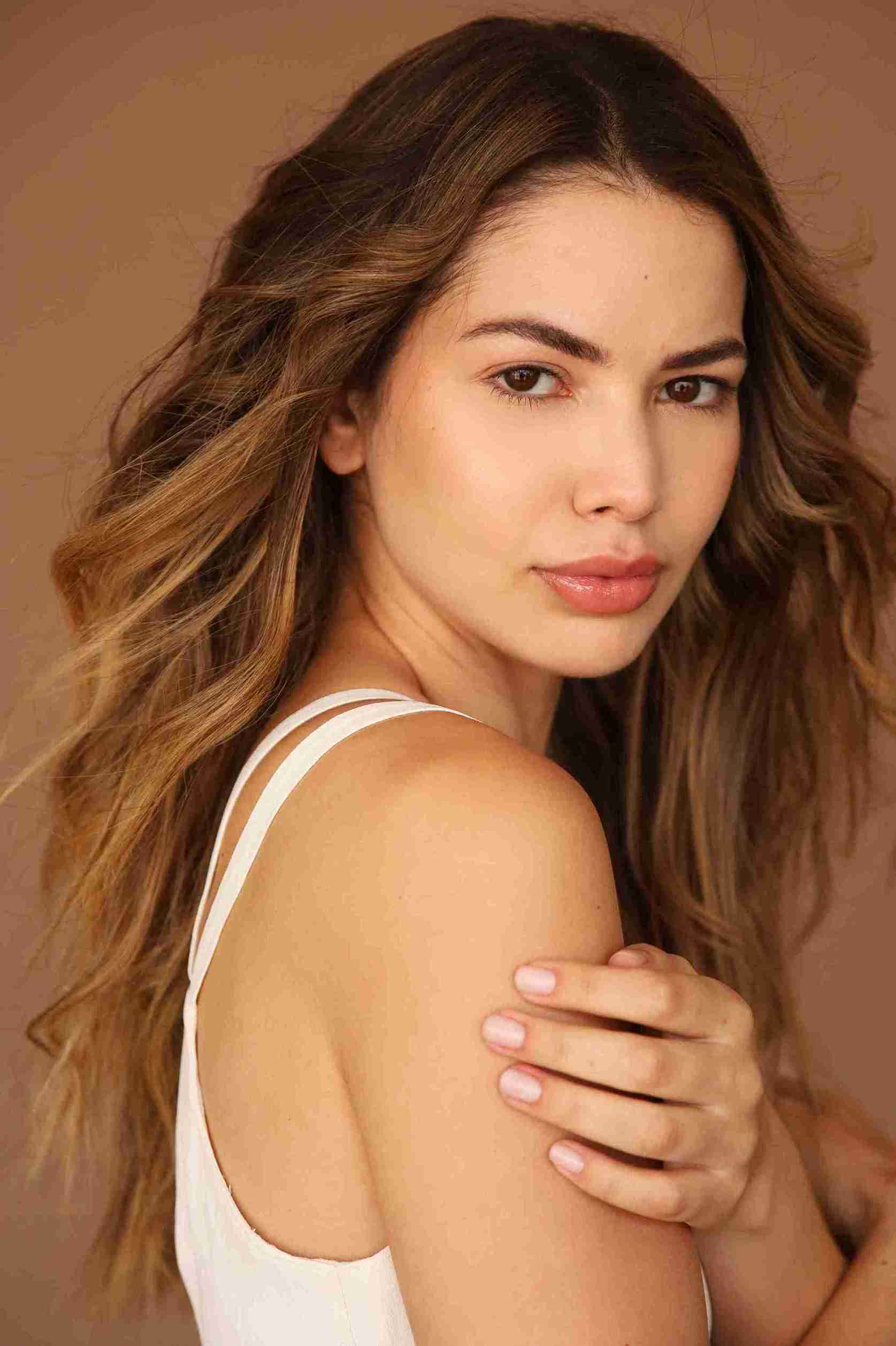 Bianca Makeli - Front Management