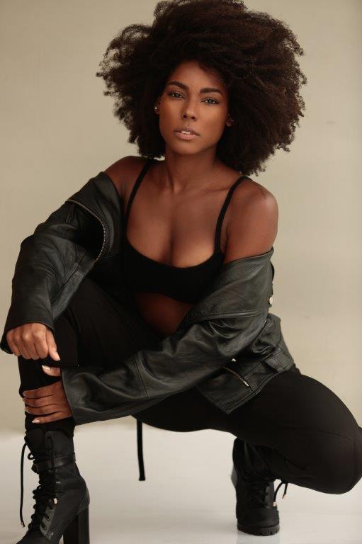 Bruna Gonçalves - Front Management