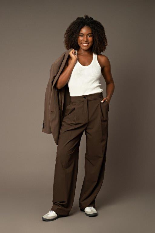 Bruna Gonçalves - Front Management