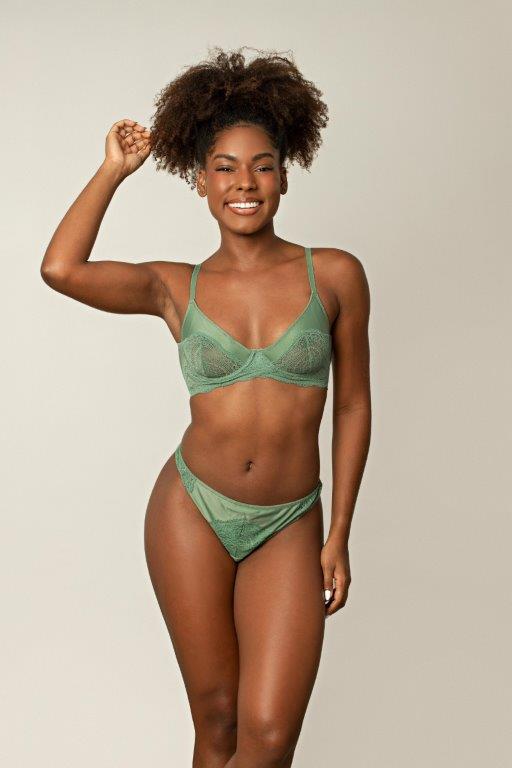 Bruna Gonçalves - Front Management