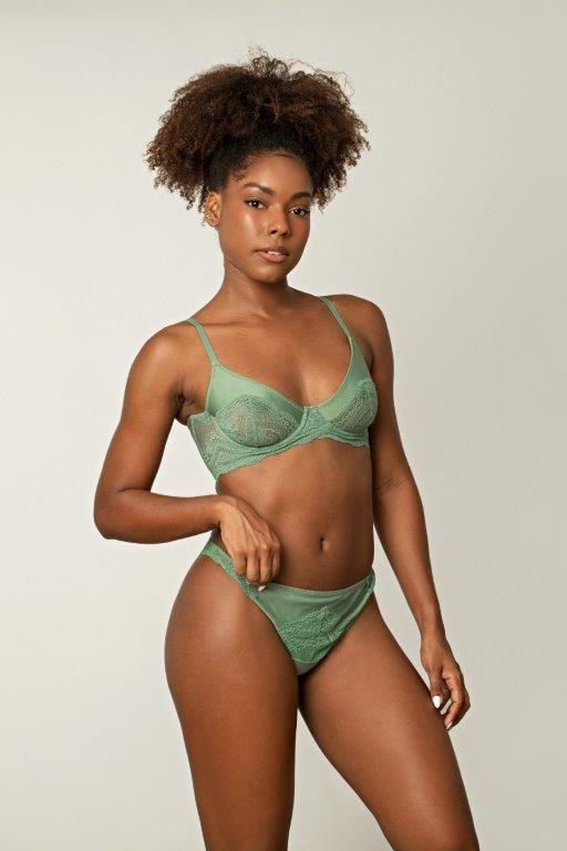 Bruna Gonçalves - Front Management