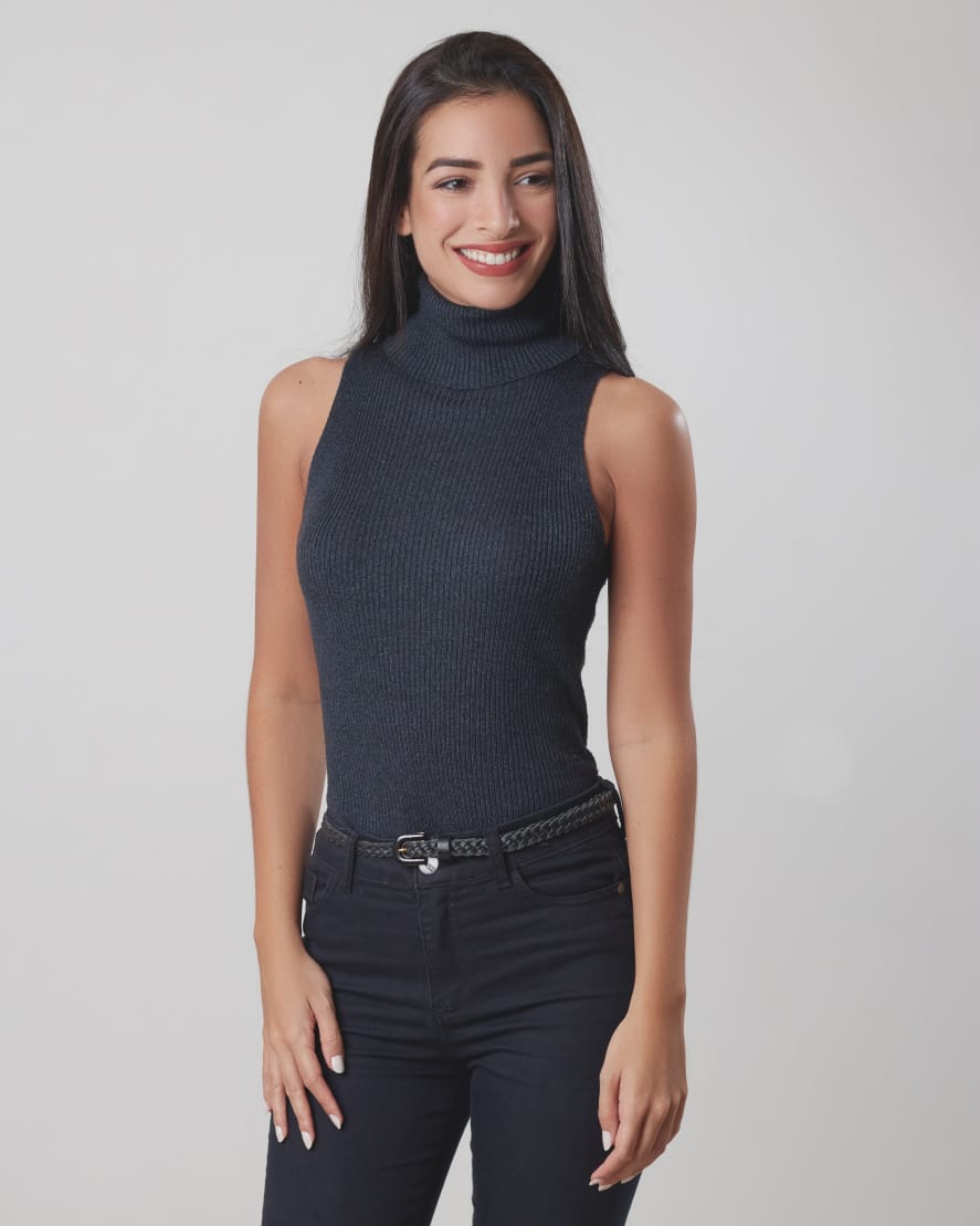 Camila Alves - Front Management