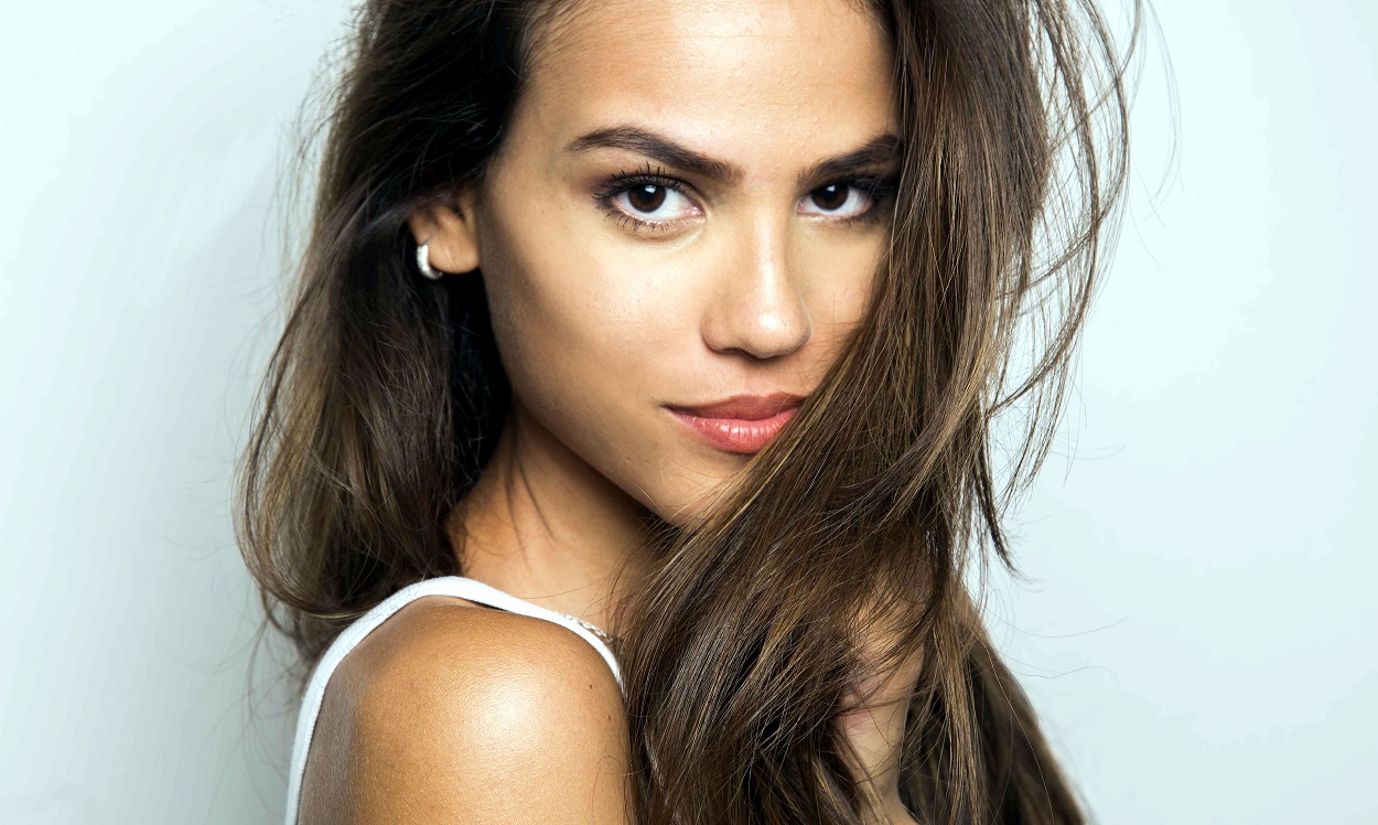 Camila Bisson - Front Management