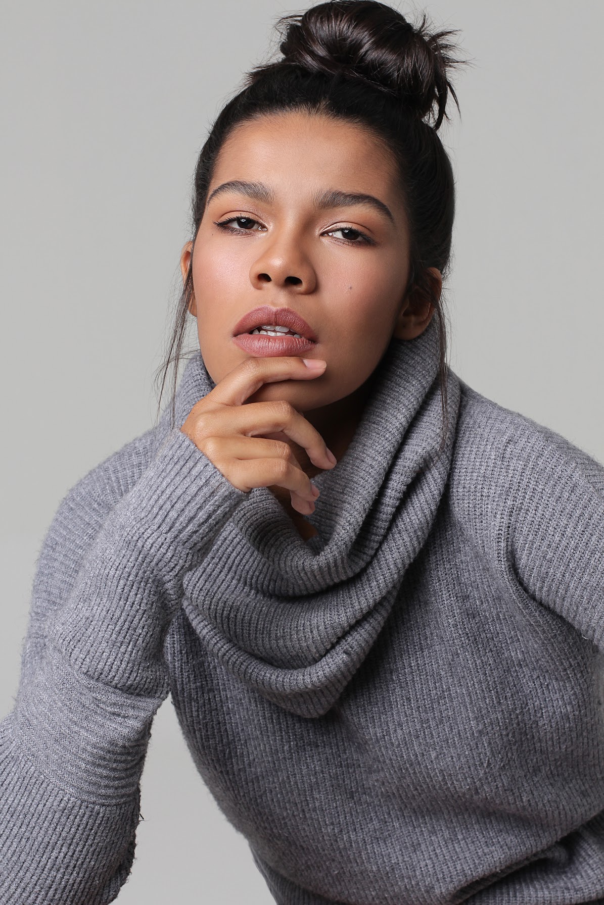 Camila Soares - Front Management