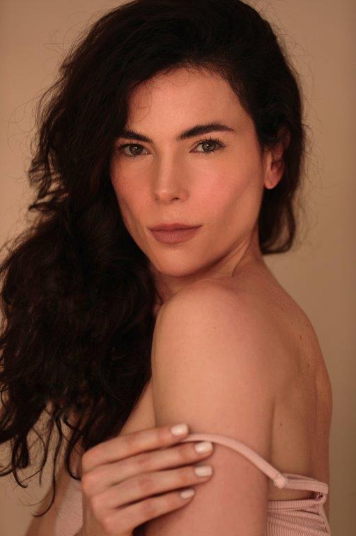 Carina Gracciola - Front Management