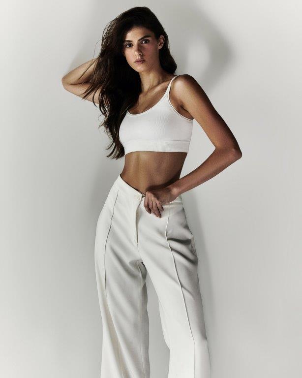 Carol Faria - Front Management