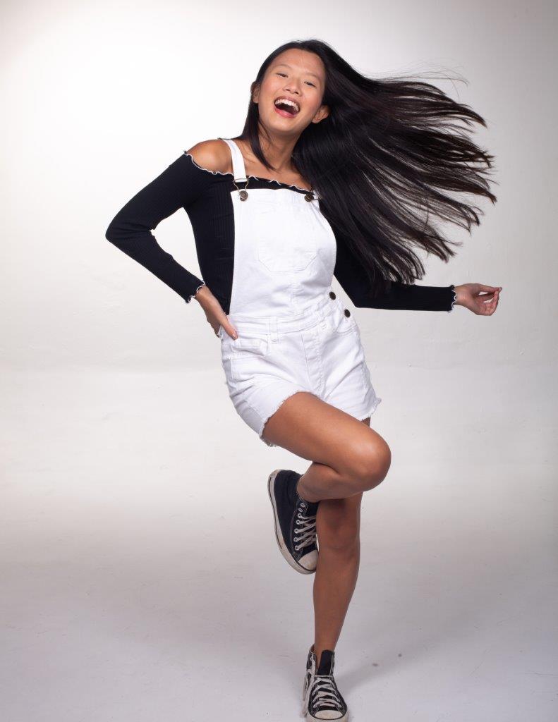 Carolina Lee - Front Management