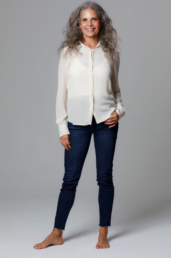 Cláudia Tavares - Front Management