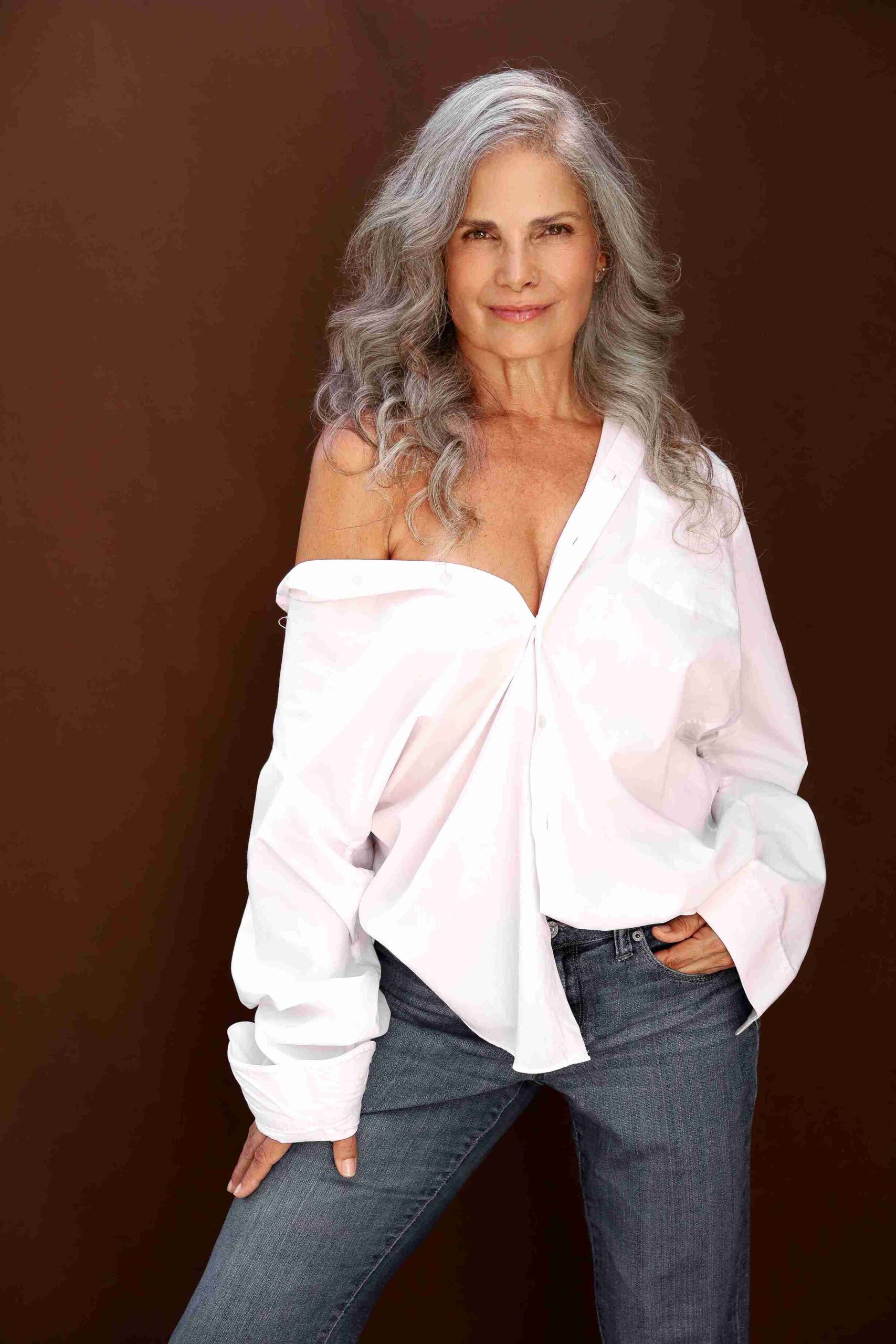 Cláudia Tavares - Front Management