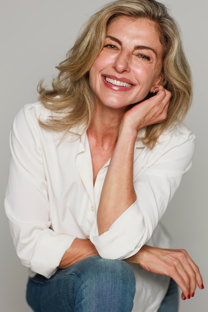 Deise Manttuano - Front Management