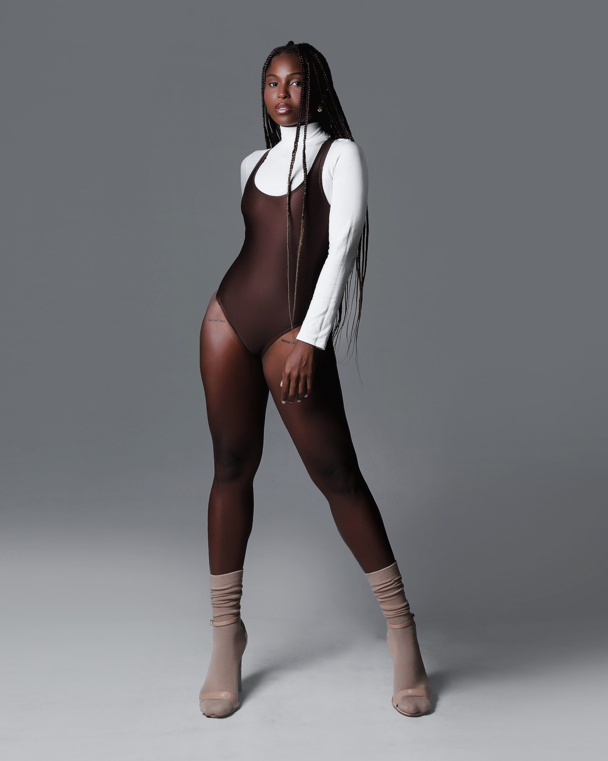 Djamila Dias - Front Management