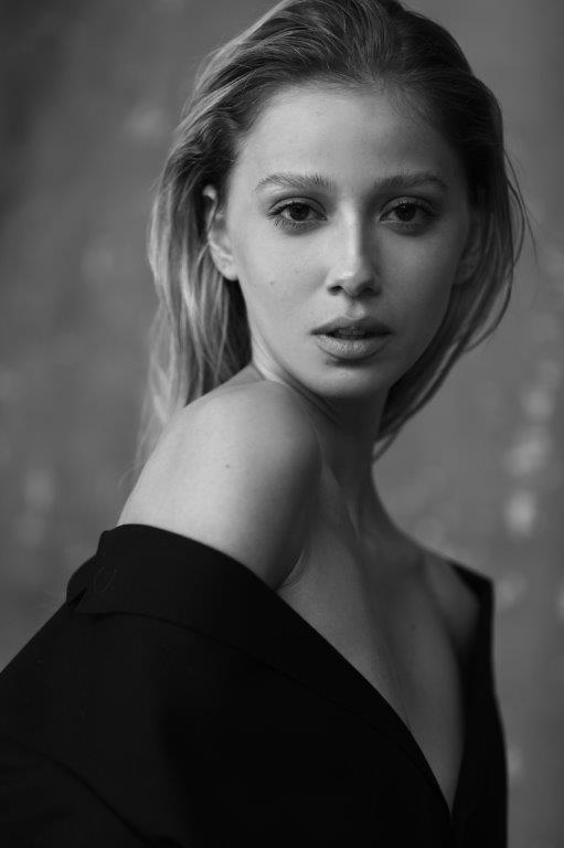 Emanuely Ramos - Front Management