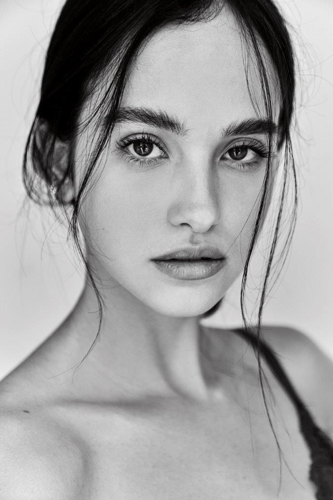 Emilie Rey - Front Management