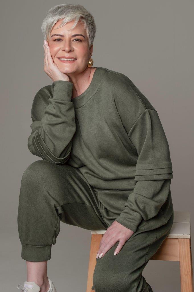 Erika Galhardi - Front Management