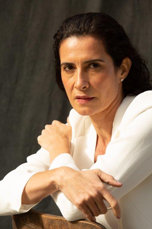 Flavia Manahu - Front Management