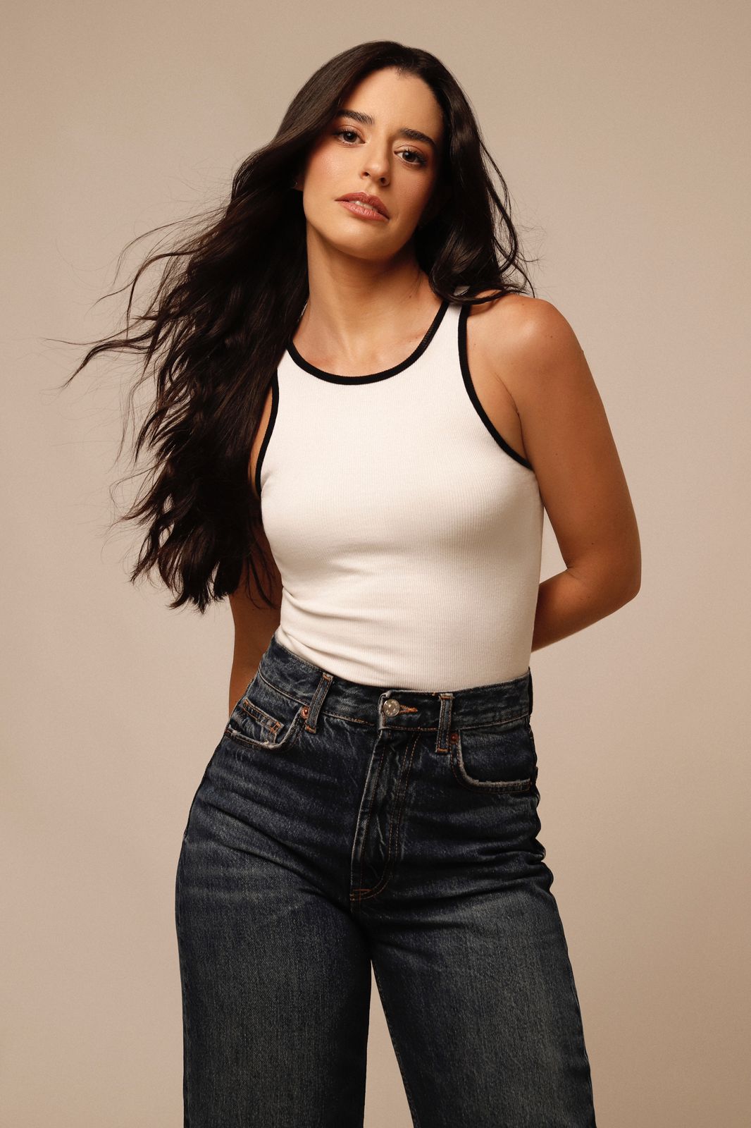 Gabriela Faria - Front Management