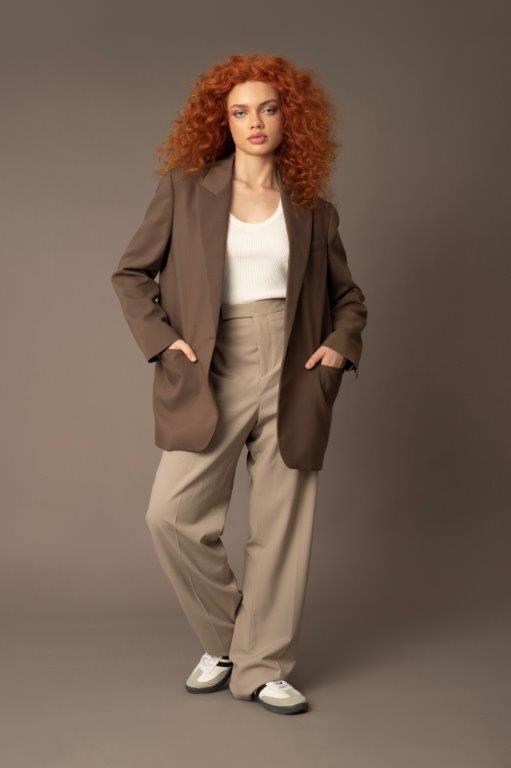 Geovana Coimbra - Front Management