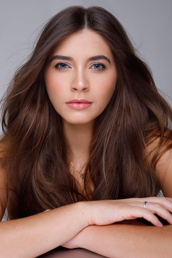 Grace Kelly - Front Management