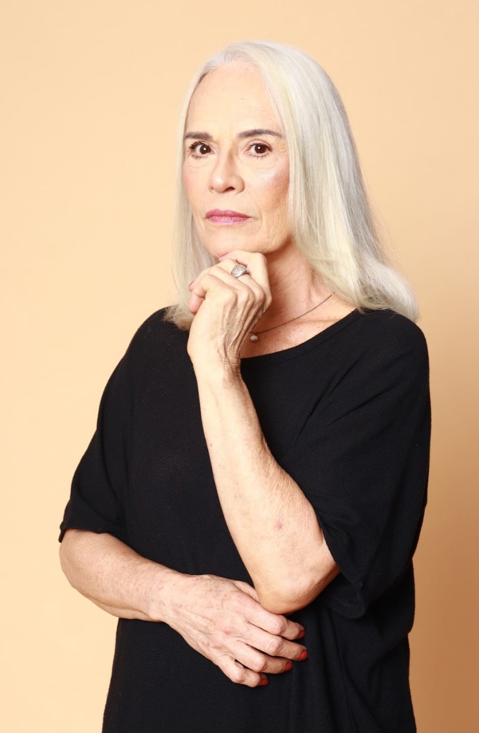 Hamilda Bastos - Front Management