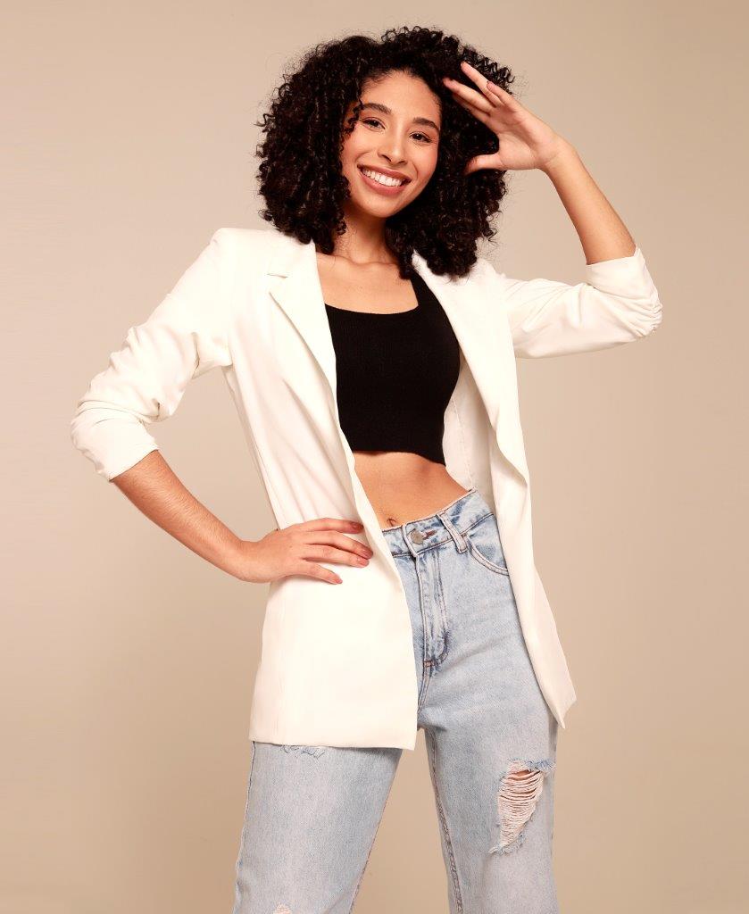 Iris Santana - Front Management