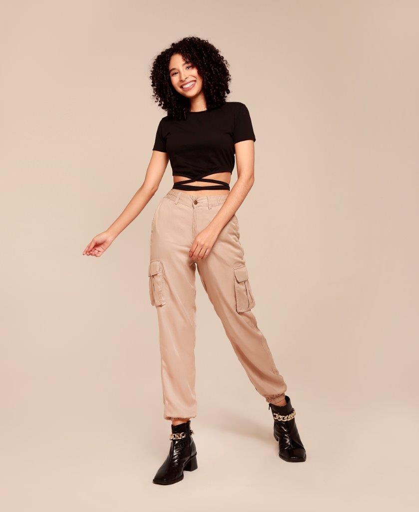 Iris Santana - Front Management