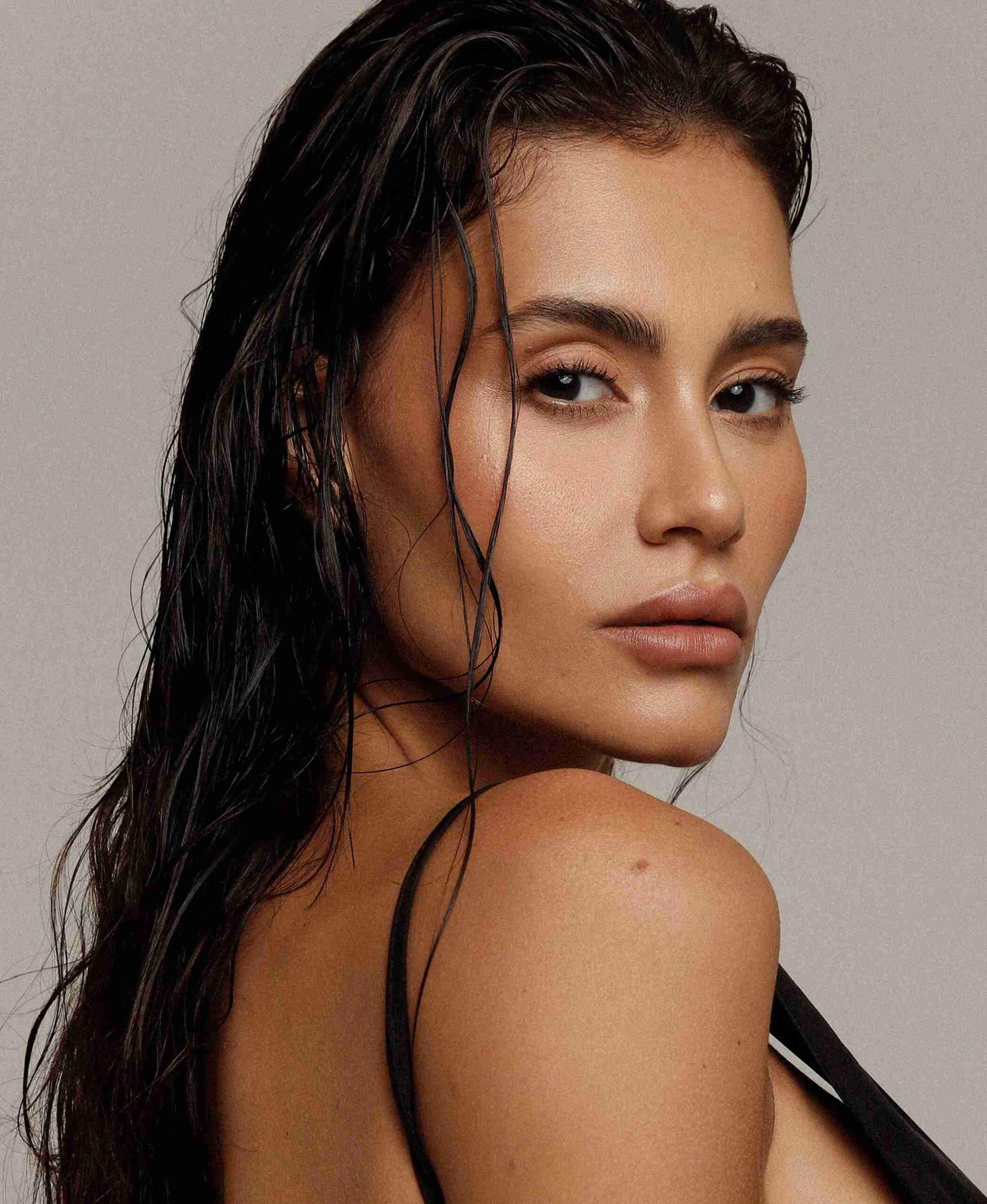Isadora Meira - Front Management