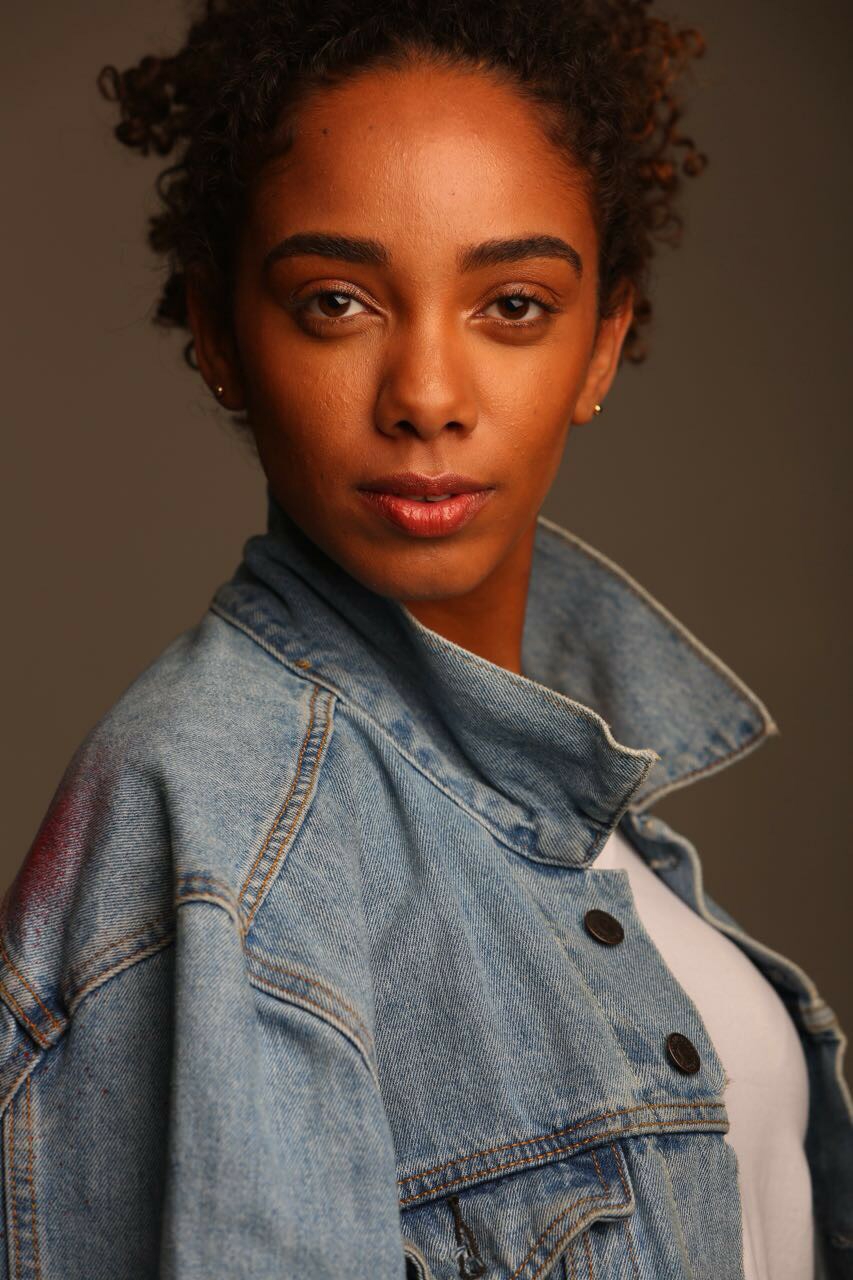 Isadora Neves - Front Management