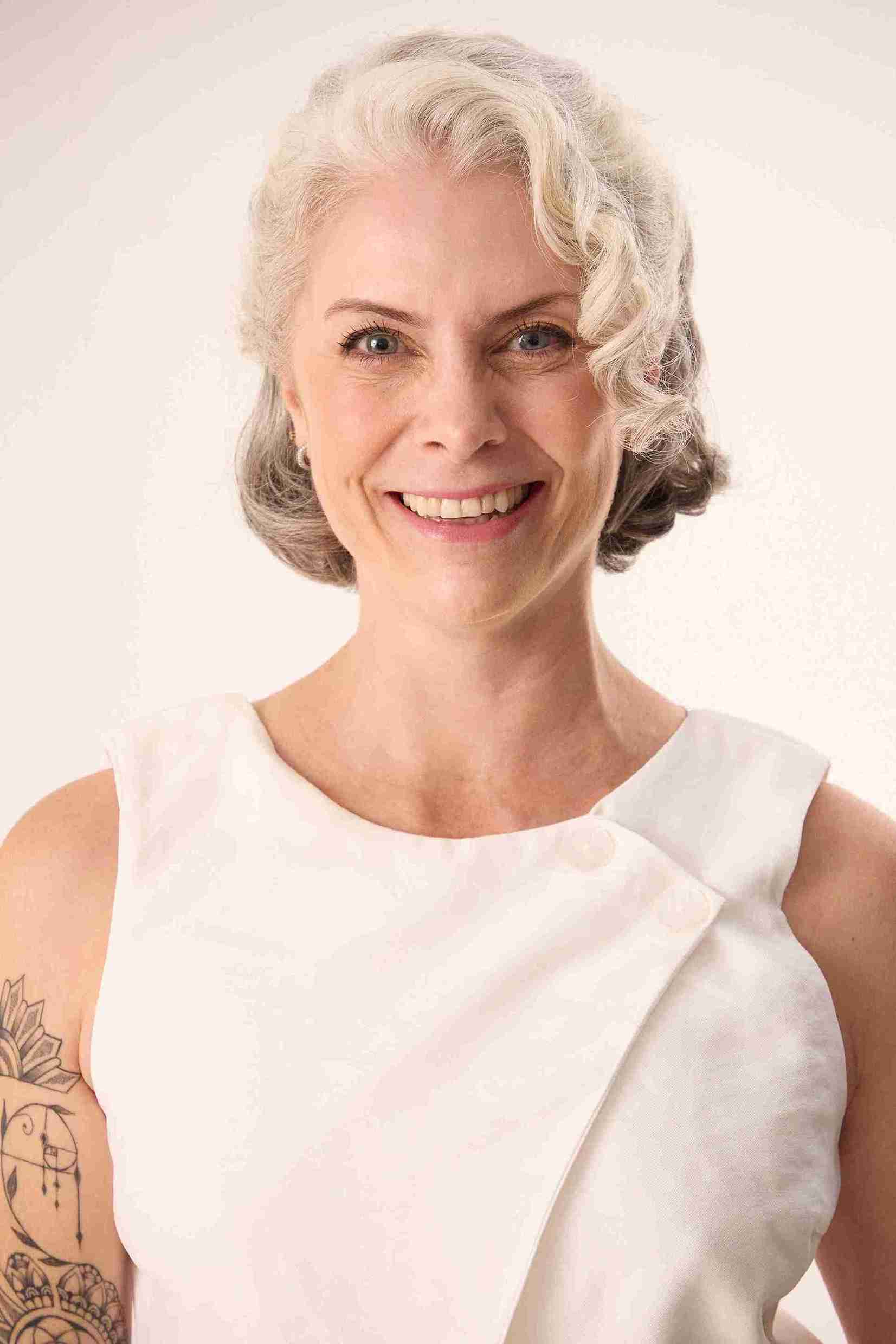 Janaina Peres - Front Management