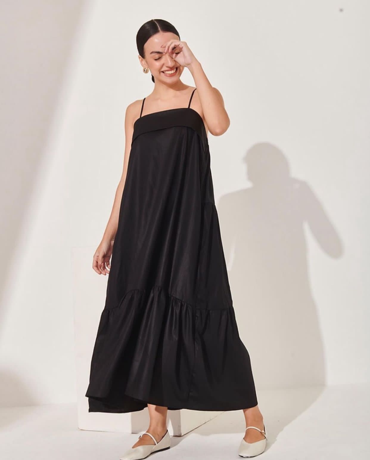 Jasmini Victoria - Front Management