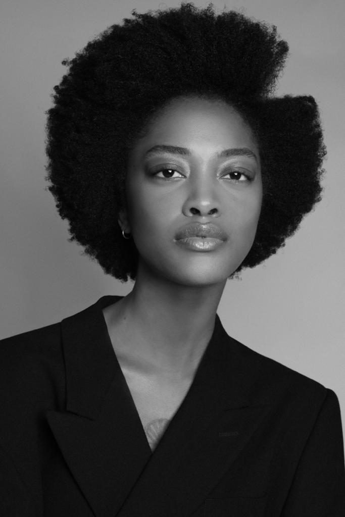 Jenny Guimarães - Front Management