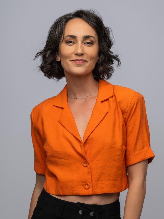 Julia Marques - Front Management