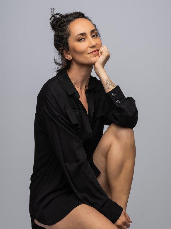 Julia Marques - Front Management