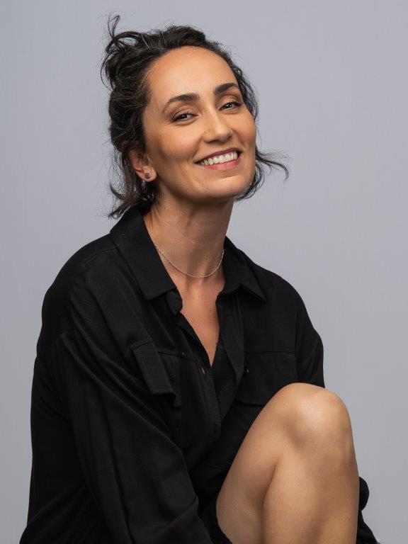 Julia Marques - Front Management