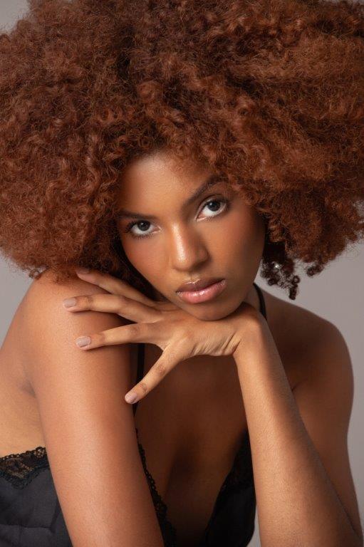 Juliana Figueiredo - Front Management