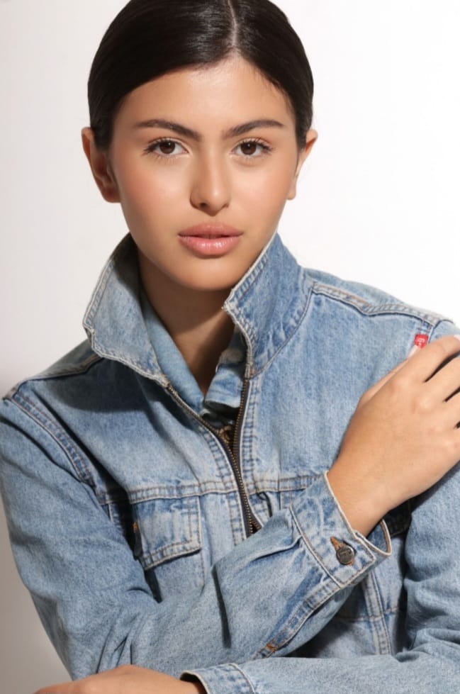 Jullya Pimentel - Front Management