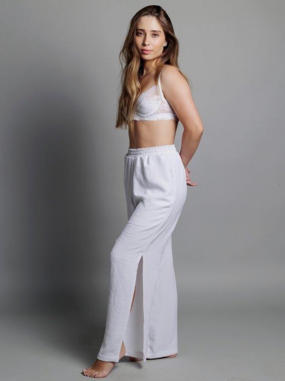 Karen Taboada - Front Management