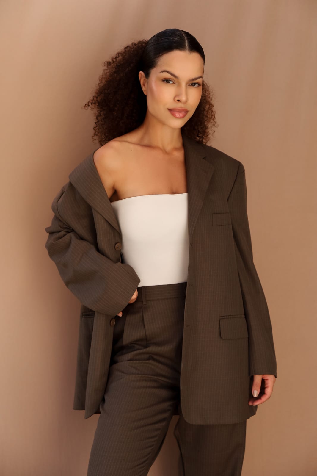 Larissa França - Front Management
